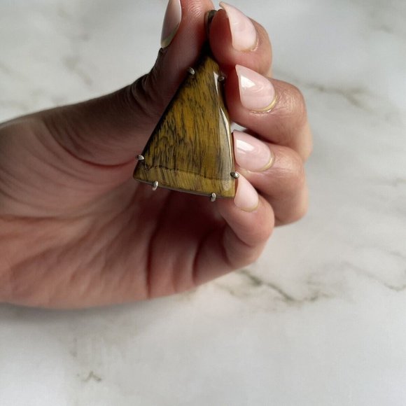 Artisian handmade tiger's eye necklace and stearling silver outline - Picture 5 of 5